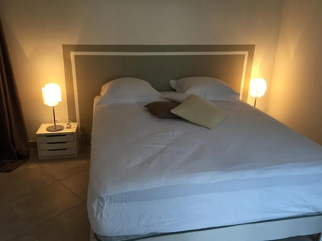 Location Dampierre Apartment Le Gosier  Le Gosier (Grande-Terre)